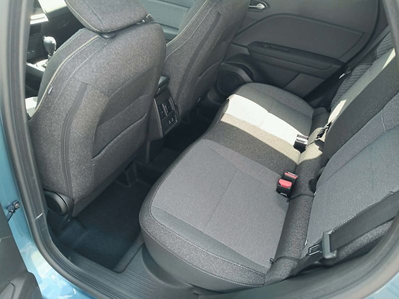 Renault Symbioz (2026) techno mild hybrid 140 - fotka 13 z 27
