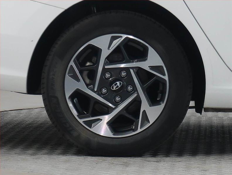 Hyundai i30 (2024) 1.5 DPI, ČR,1.maj, Serv.kniha - fotka 15 z 18