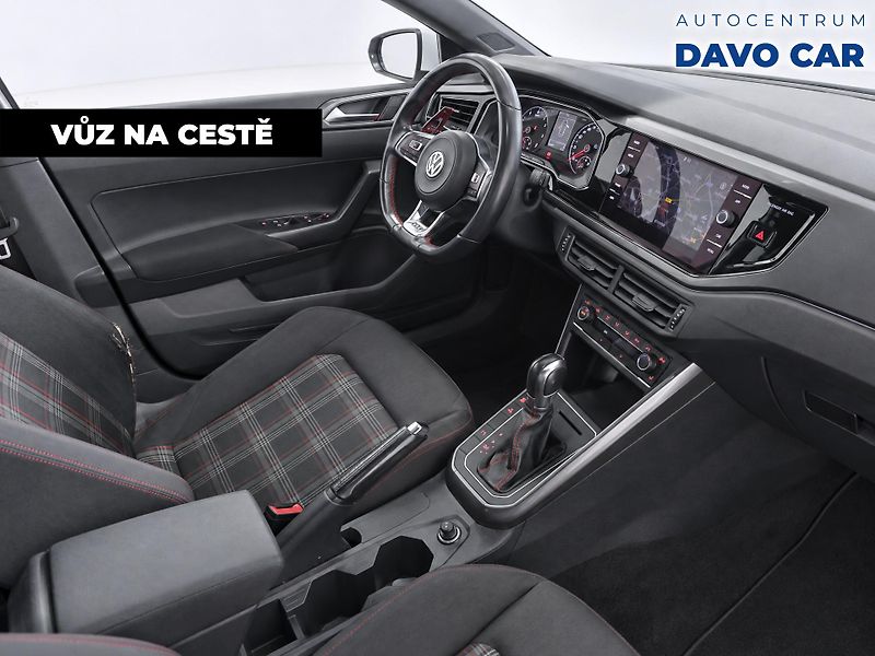 Volkswagen Polo 2,0 TSI GTI DSG Matrix 1.Maj. - fotka 3 z 12