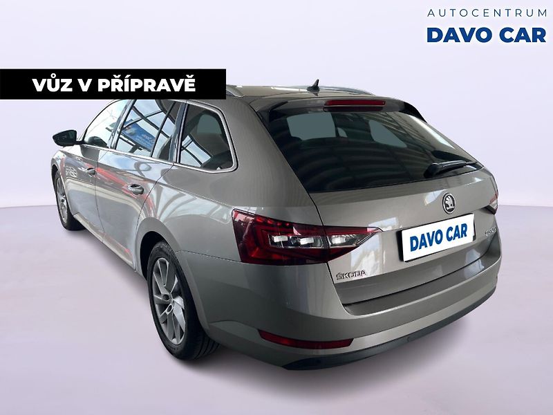 Škoda Superb 2.0 TDI 110kW Style Bi-Xenon - fotka 2 z 12