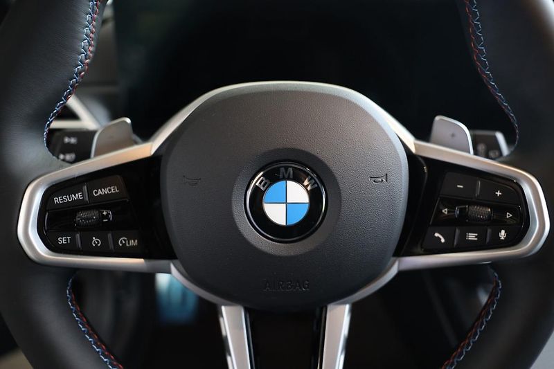 BMW Řada 3 M340d xDrive Touring - fotka 11 z 19