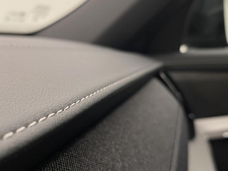 Volvo XC90 (2026) B5 AWD AUT BLACK EDITION PLUS  - fotka 38 z 73