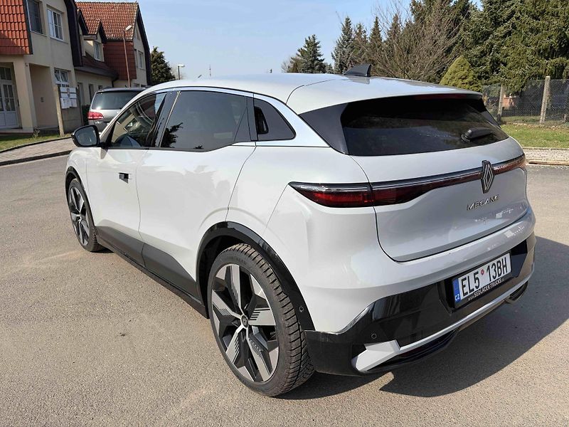 Renault Mégane (2023) E-Tech Ev60 220k Techno 94%SOH - fotka 6 z 28