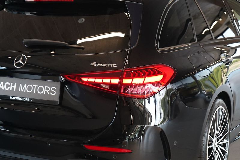 Mercedes-Benz Třídy C 220d 4MATIC, Nezávislé, Tažné - fotka 11 z 50