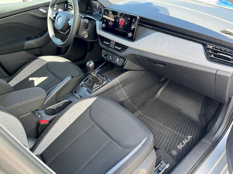 Škoda Scala (2024) 1.0 TSI 85kW Selection - fotka 14 z 21