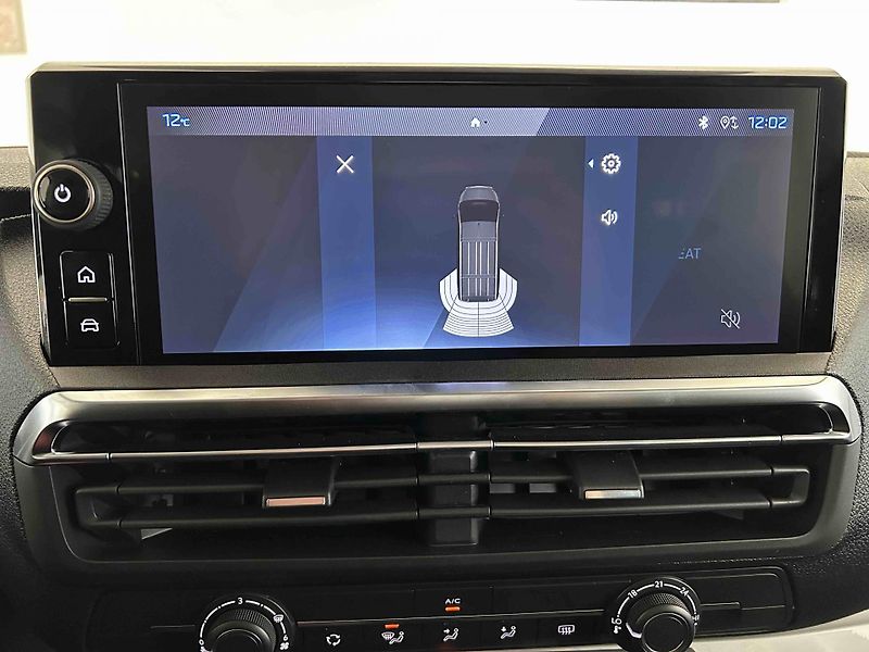 Peugeot Traveller (2025) ActiveStandard 2.0 180K 8 míst - fotka 28 z 45