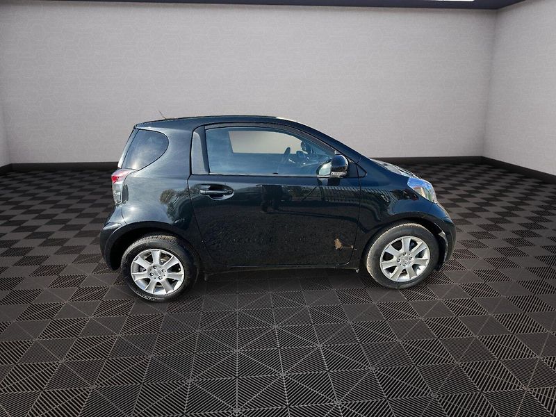 Toyota iQ (2010) 1,0 50Kw  Automat - fotka 8 z 18