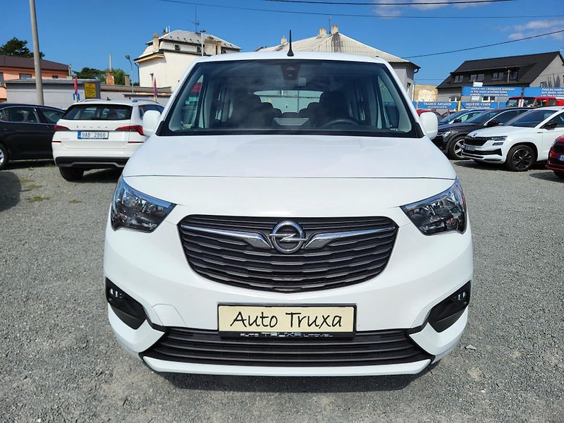 Opel Combo LIFE 1.5 CDTi 96kW L2 7-míst - fotka 32 z 45