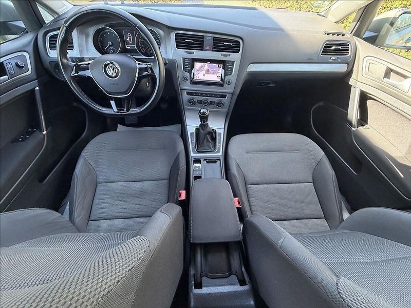Volkswagen Golf VII 1.2 TSI Comfortline - fotka 8 z 13