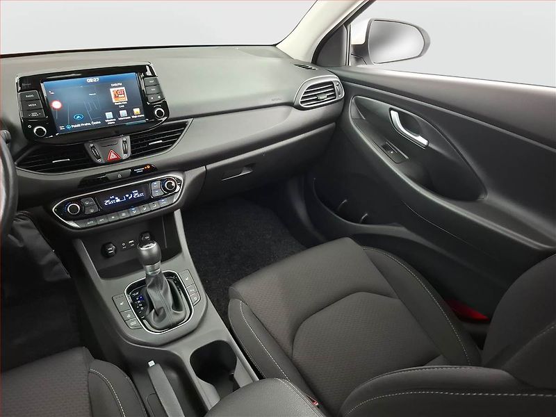 Hyundai i30 (2019) 1.4 T-GDI, Automat, Navi - fotka 8 z 21