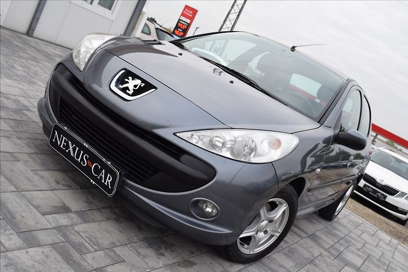 Peugeot 206 1,4 i (TU3) 54KW SERVISKA ALU - fotka 1 z 41