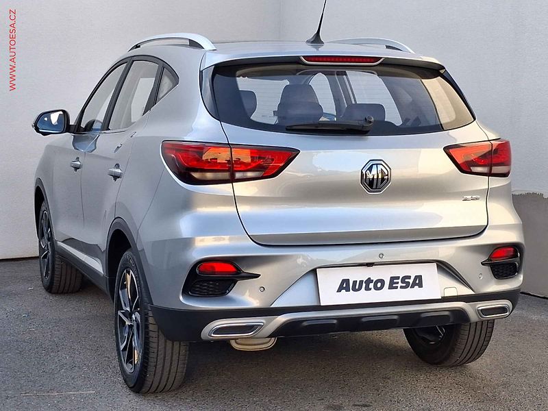 MG ZS (2023) 1.0 TGi, Luxury, LED, panor - fotka 6 z 18