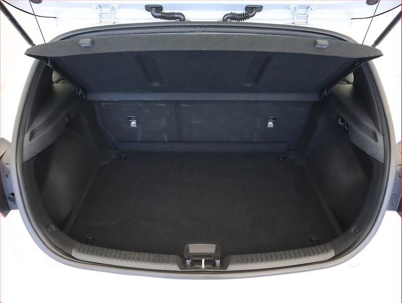 Hyundai i30 (2022) Comfort 1.5 DPI, Serv.kniha - fotka 14 z 18