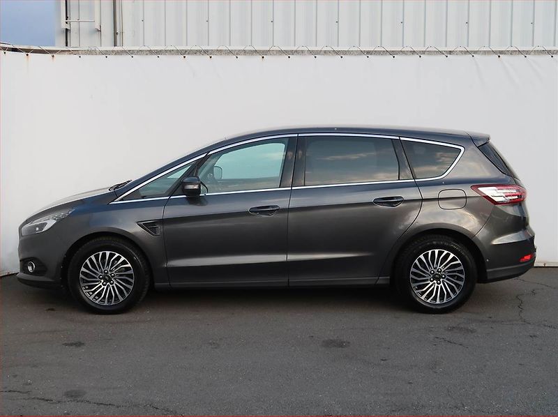 Ford S-MAX (2018) Titanium 2.0 EcoBlue, Automat - fotka 3 z 22