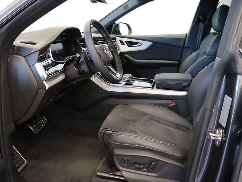 Audi Q8 50 TDI quattro tiptronic - fotka 10 z 29