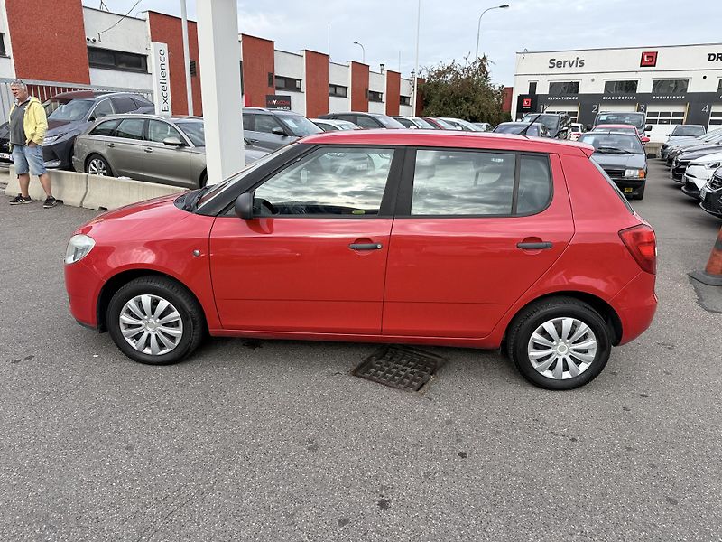 Škoda Fabia 1.2 44kw - fotka 12 z 25