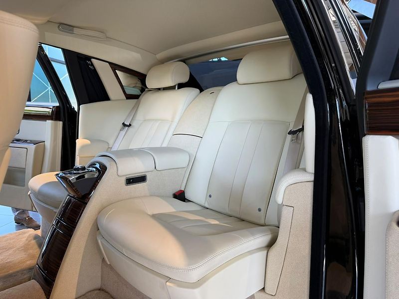 Rolls-Royce Phantom - fotka 17 z 31