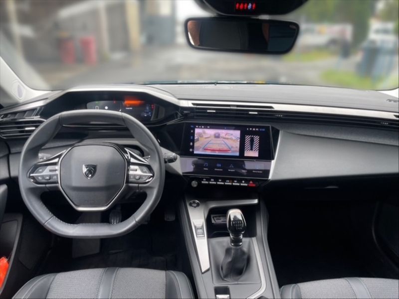Peugeot 308 1,2 PT 130 Allure - fotka 9 z 11