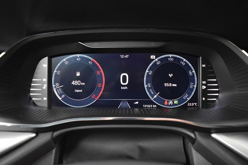 Škoda Octavia 2.0 TDI STYLE*KESSY*DPH*ČR 1.M - fotka 18 z 38