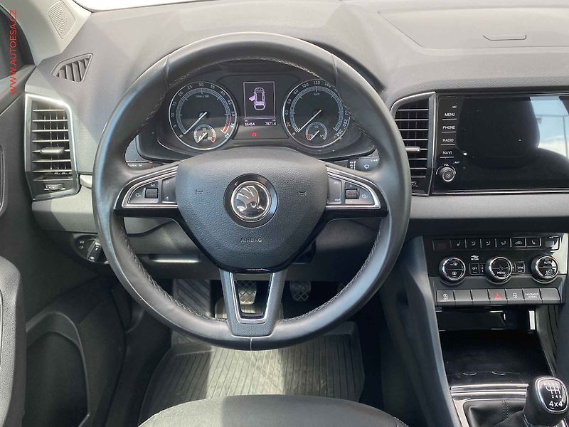 Škoda Karoq (2019) 2.0 TDi 4x4, 1.maj,ČR - fotka 11 z 17