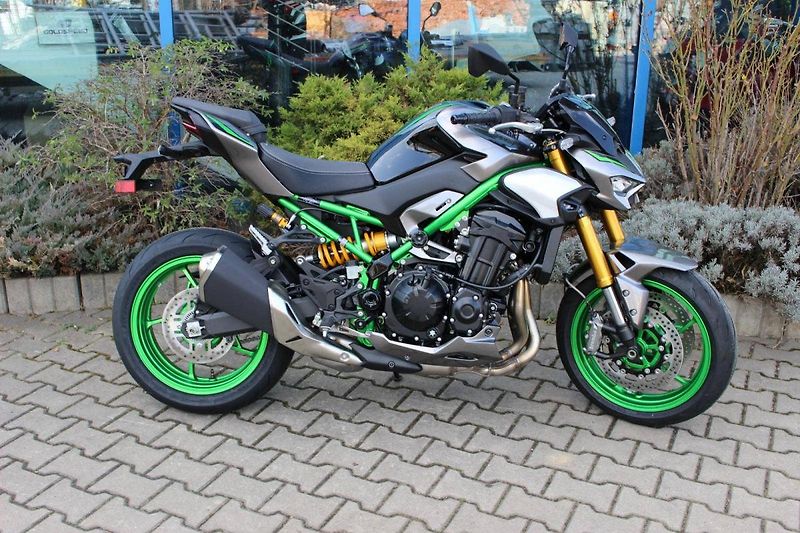 Kawasaki Z 900 (2026) SE NOVINKA 2026 SKLADEM - fotka 6 z 10