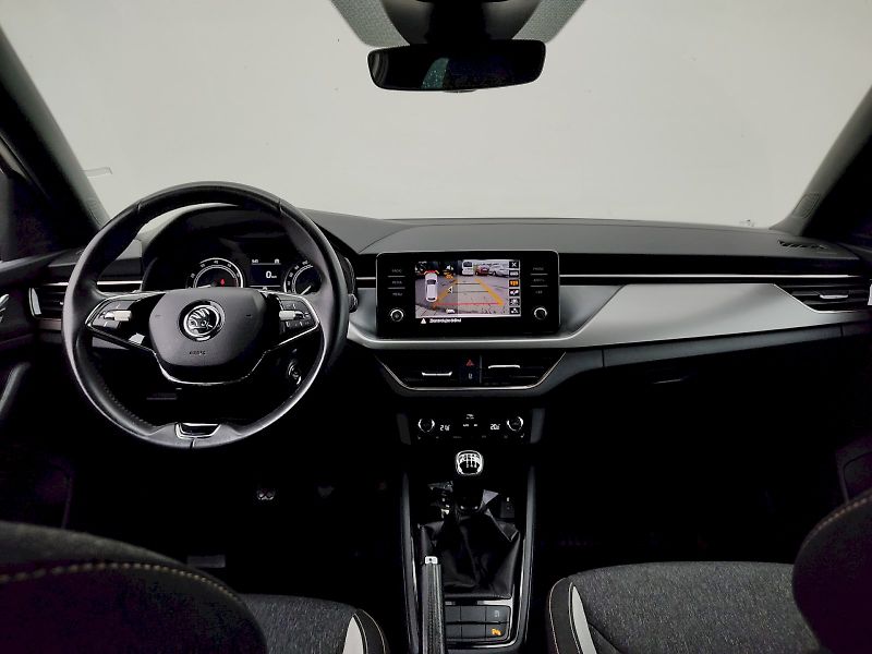 Škoda Scala (2023) Style Plus 1,0 Tsi 81 Kw - fotka 5 z 35