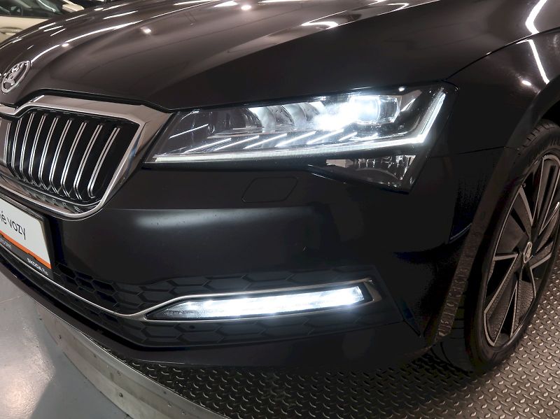 Škoda Superb (2022) STYLE 2.0TSI 140KW DSG - fotka 10 z 40