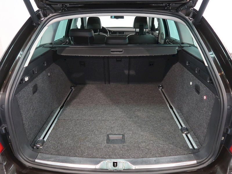 Škoda Superb (2013) L&K 2.0TDI 125KW 4x4 WEBASTO P - fotka 32 z 34