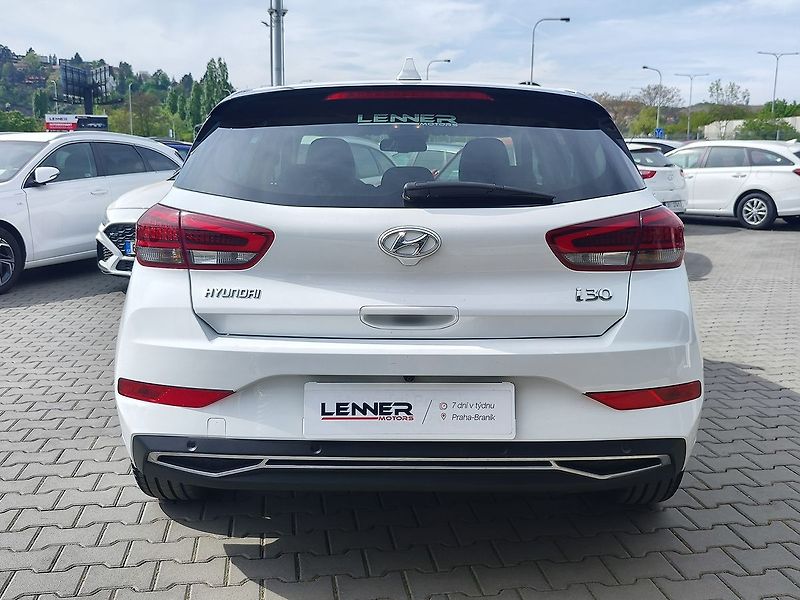 Hyundai i30 1.5 T -GDi/117kW Premium DCT - fotka 6 z 39