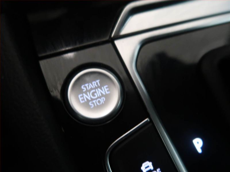 Volkswagen Arteon (2021) R-line 2.0 TDI 4Motion - fotka 16 z 21