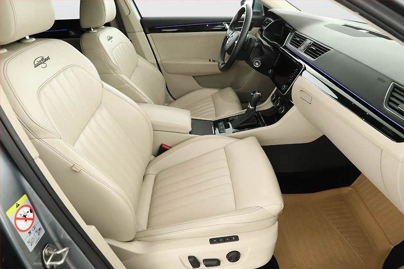 Škoda Superb (2020) Laurin&Klement 2.0 TDI - fotka 7 z 19