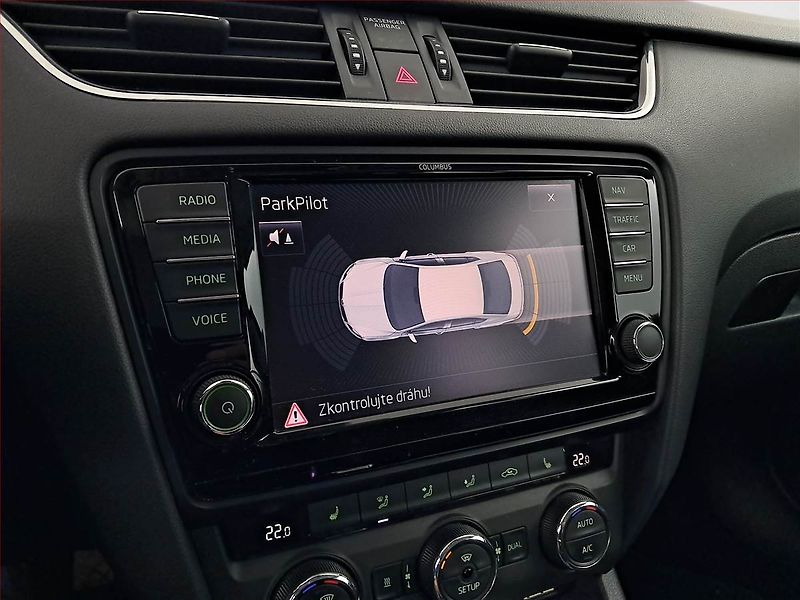 Škoda Octavia (2013) 1.8 TSI, Automat, Navi, Xenony - fotka 19 z 19