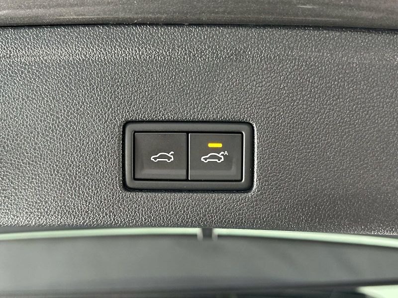 Volkswagen Touareg (2025) Elegance 3.0 TSI 250kW 4Motion - fotka 31 z 32
