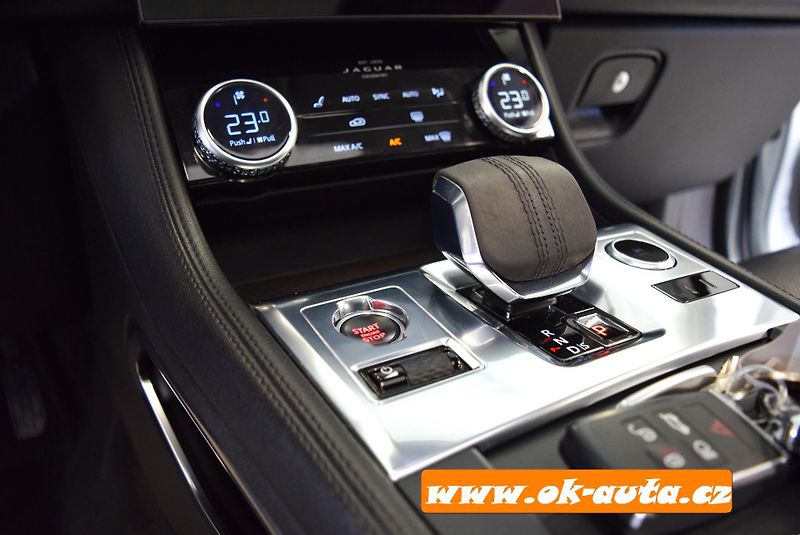 Jaguar F-Pace 2.0 D AWD S 83 000 KM 2021 - fotka 40 z 65