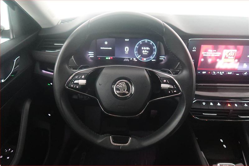 Škoda Octavia (2023) 2.0 TDI - fotka 18 z 21