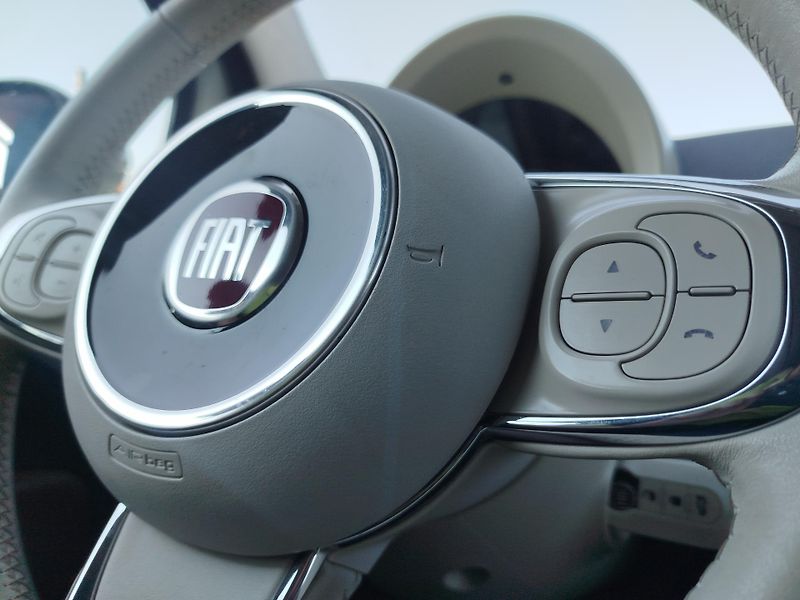 Fiat 500 (2011) Cabtio 0.9 - fotka 13 z 27