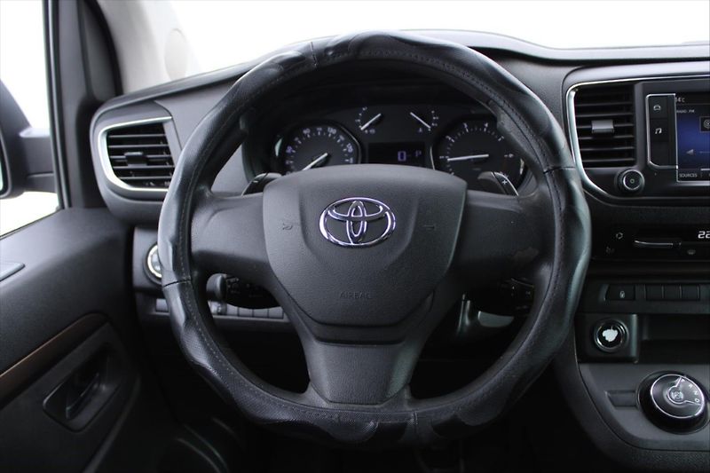 Toyota ProAce Verso 2.0D 130kW L2 A/T 8-MÍST KŮŽE - fotka 14 z 24