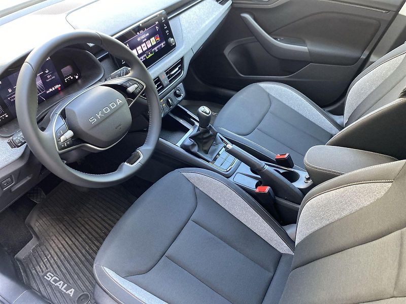 Škoda Scala (2026) 1.5 TSI Selection - fotka 8 z 31