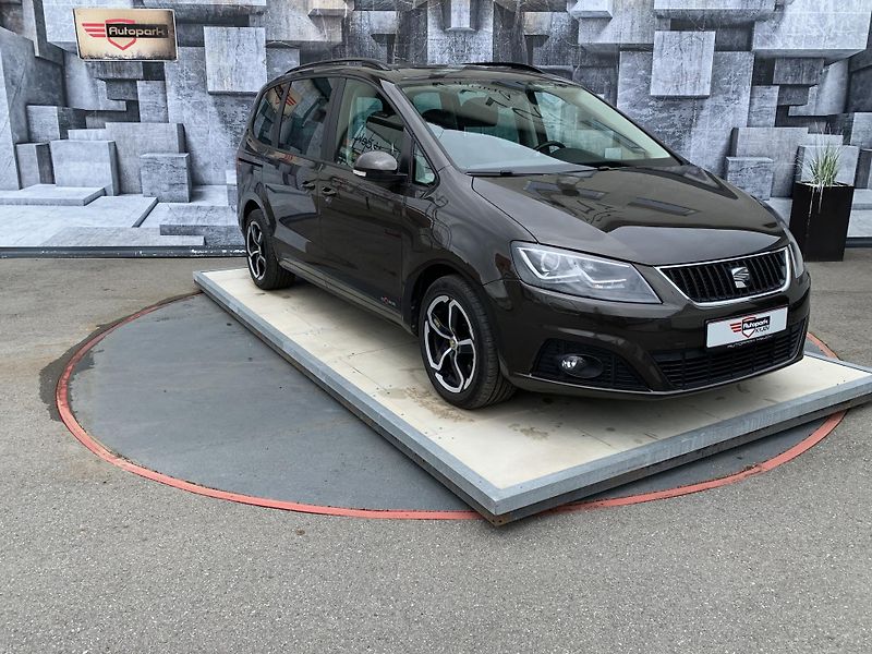 Seat Alhambra (2015) 2.0TDi, 103KW, EL.DVEŘE+KUFR - fotka 1 z 30