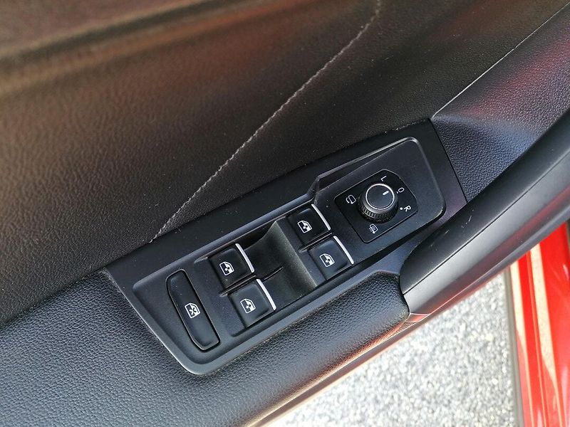 Volkswagen Tiguan Allspace (2019) 1.5 TSi DSG 7-míst - fotka 25 z 37