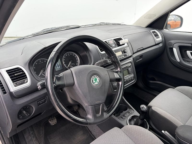 Škoda Roomster (2008) 1.6 16V po servisu - fotka 9 z 24