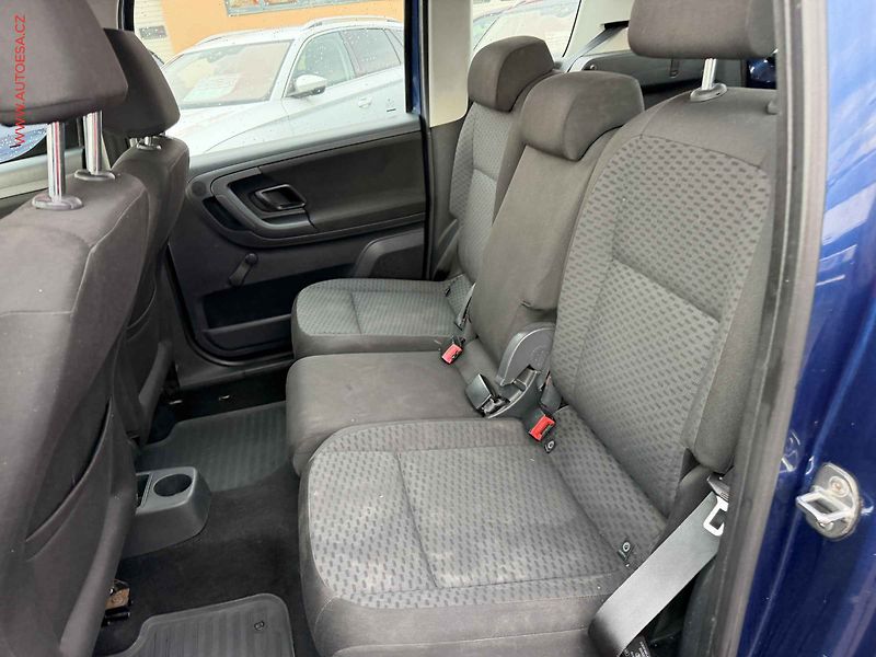 Škoda Roomster (2011) 1.6 TDi, Klima - fotka 10 z 15