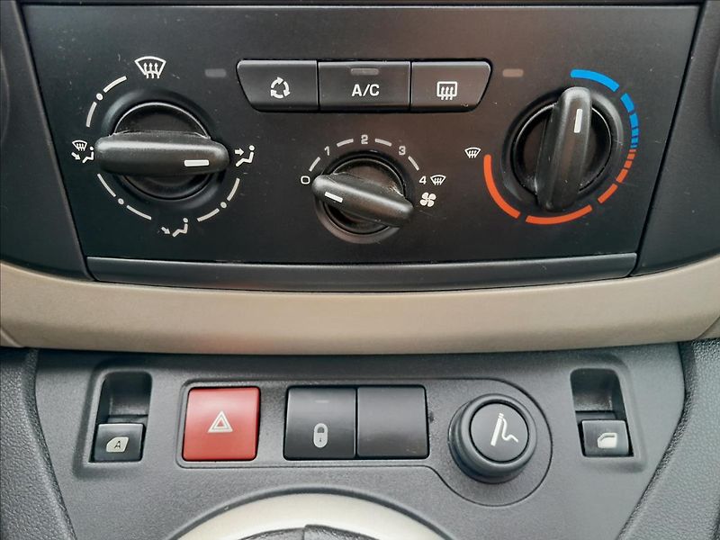 Citroën Berlingo 1,6 HDI 84kW - fotka 32 z 42