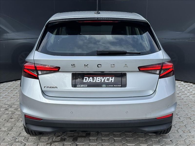Škoda Fabia 1,0 MPI 130LET ZÁRUKA ČR DPH - fotka 8 z 29