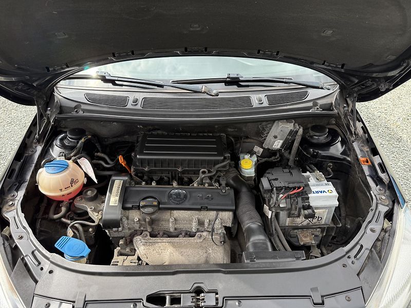 Škoda Fabia 1.4i KOMBI KLIMA - fotka 13 z 13