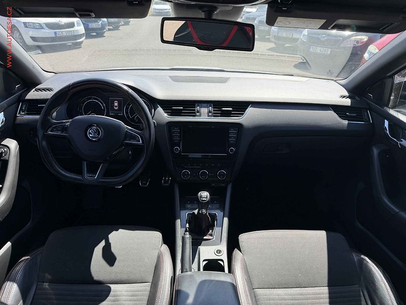 Škoda Octavia (2015) 2.0TSi, RS - fotka 8 z 19