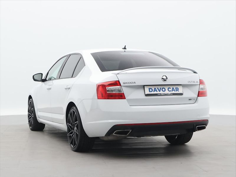 Škoda Octavia 2,0 TDI RS 135kW DSG CZ - fotka 5 z 29