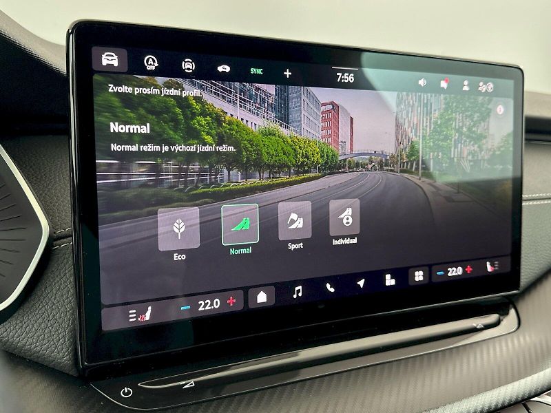 Škoda Octavia (2025) DSG 1.5TSI 110kW SportLine - fotka 14 z 32