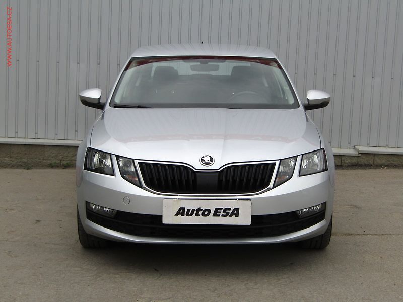 Škoda Octavia (2019) 1.6 TDi, ČR, Ambition - fotka 2 z 17