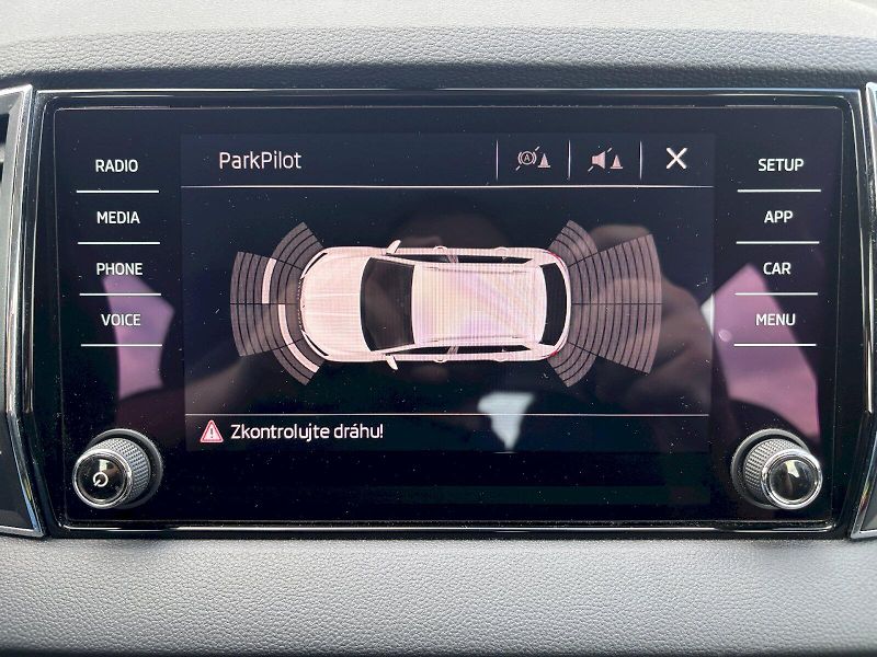 Škoda Karoq (2019) 1.5 TSI 110kW DSG Style - fotka 18 z 35